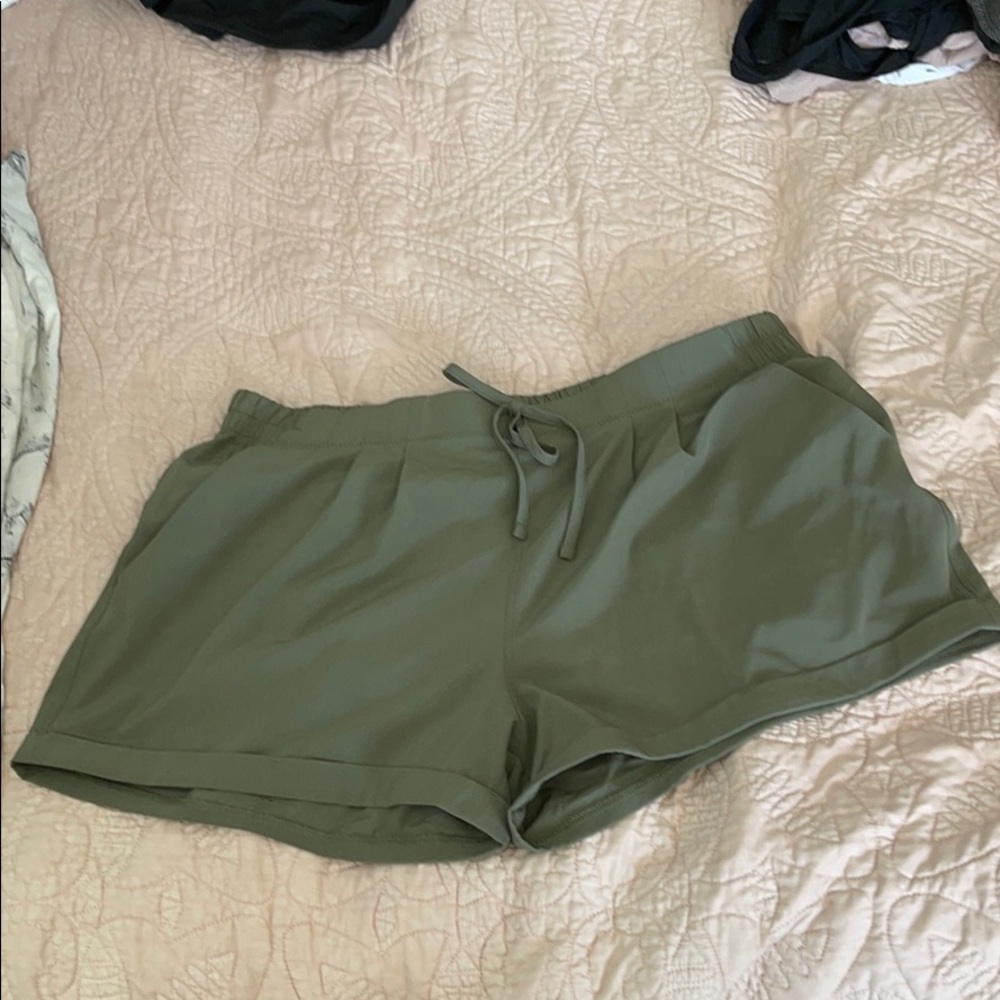 Zyia active shorts